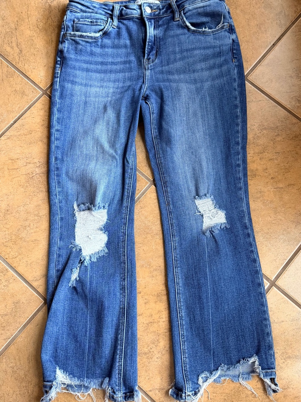 Vervet Lovervet Distressed Cropped Blue Ankle Jeans